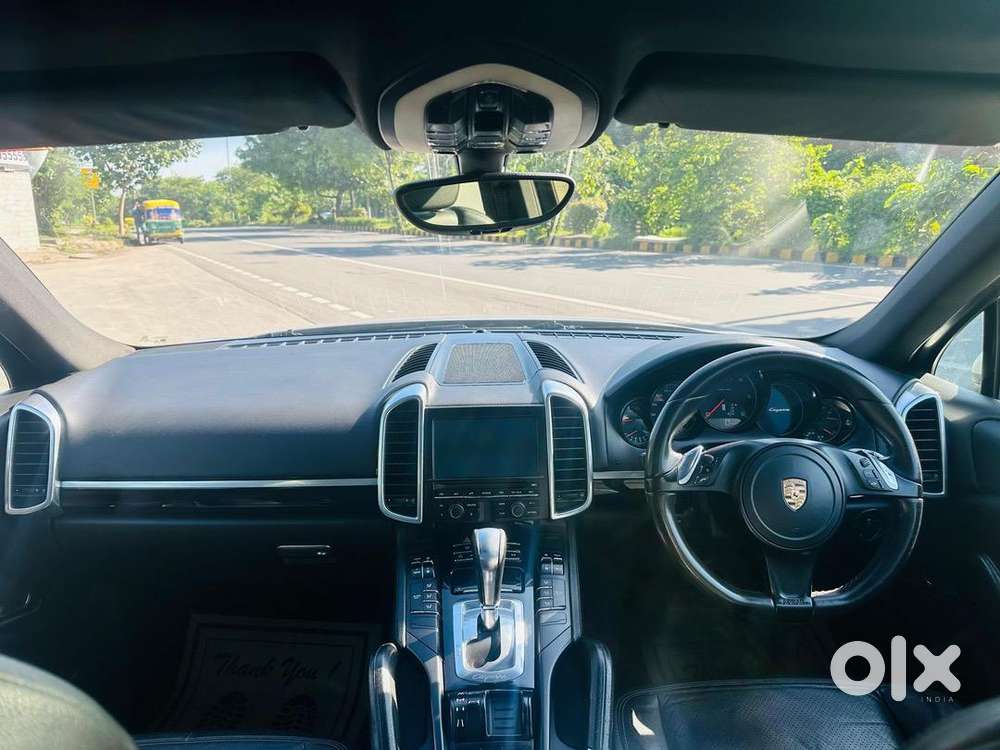 Porsche Cayenne 2013 Diesel Well Maintained Excellent Condition