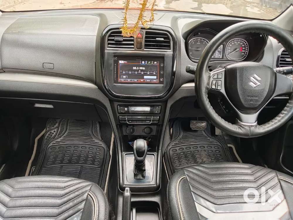 Maruti Suzuki Brezza 2018 Zdi+ Amt Dual Tone