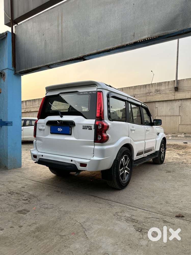 Mahindra Scorpio S6 Plus, 2017, Diesel