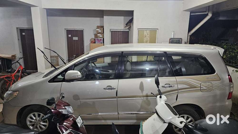 Toyota Innova Diesel 2014