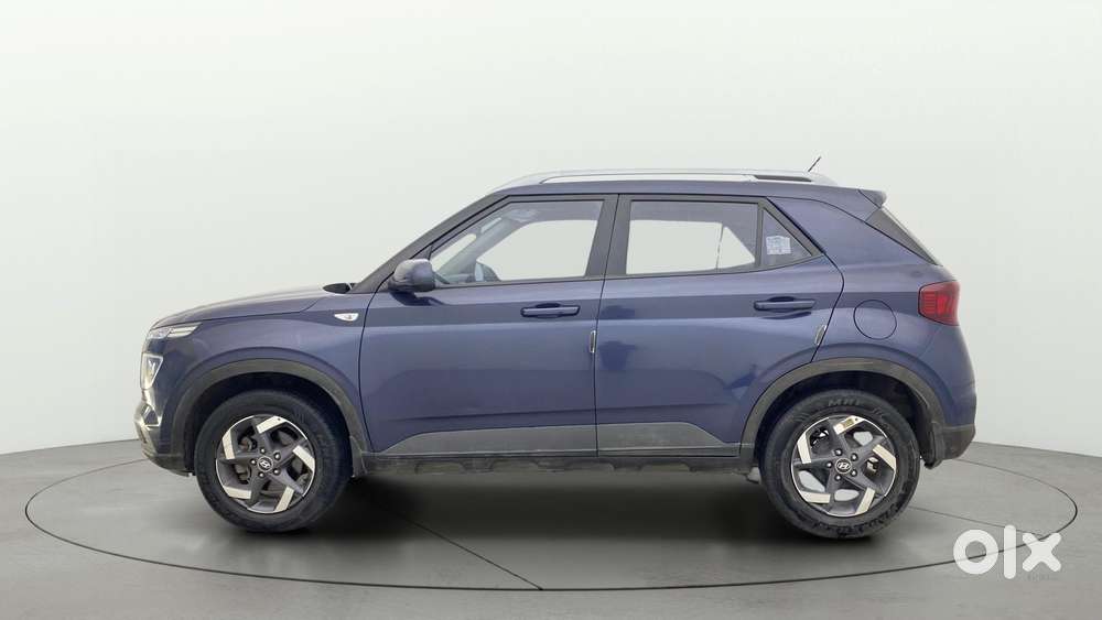 Hyundai Venue 1.0 S (o) Turbo Dct, 2022, Petrol
