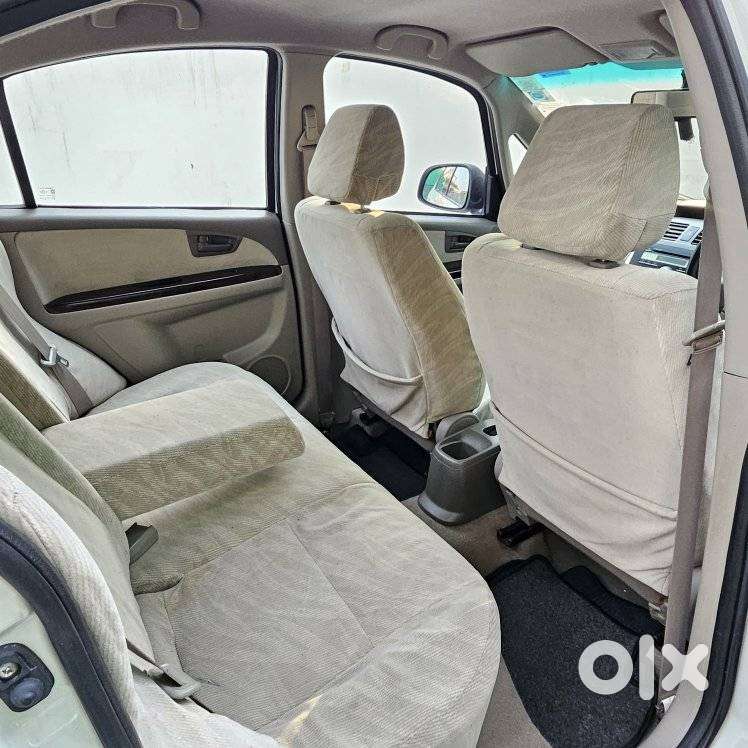 Maruti Suzuki Sx4 Vxi Bsiv, 2013, Petrol