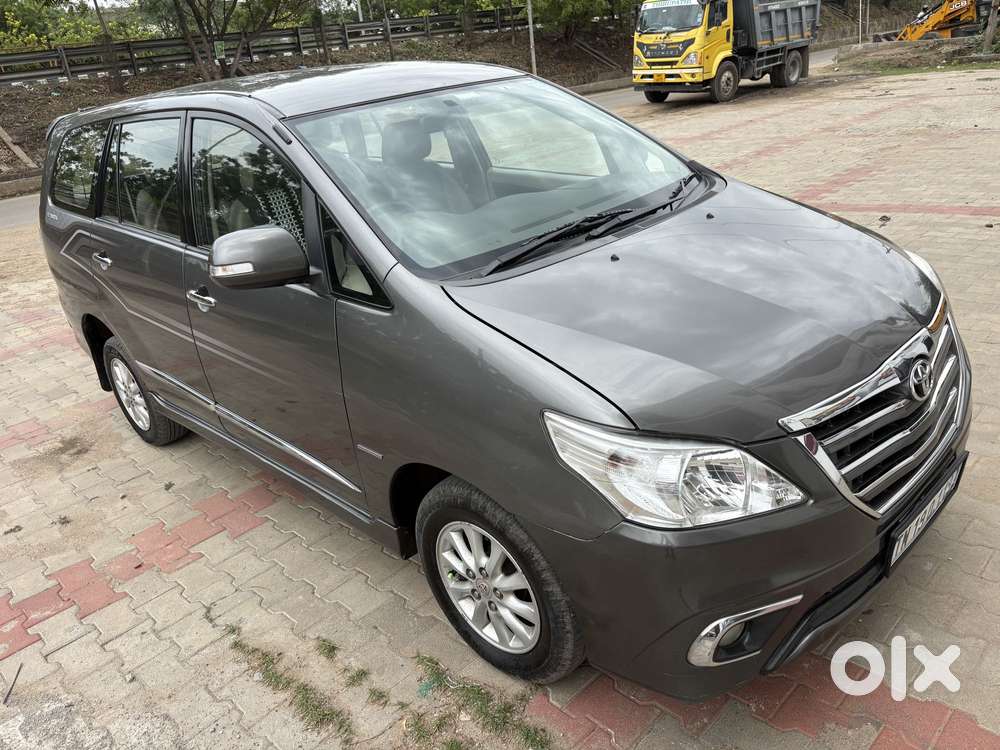 Toyota Innova 2.5 Zx 7 Str Bs-iv, 2014, Diesel