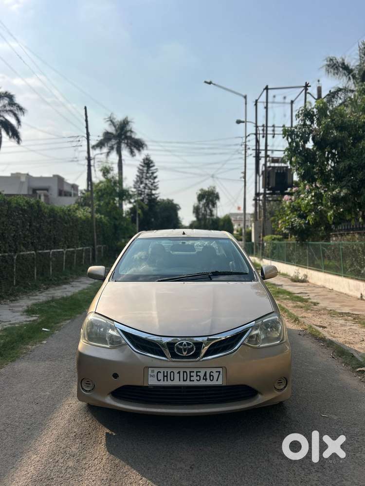 Toyota Etios, 2011, Petrol