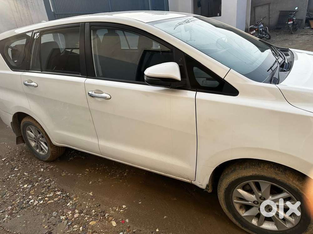 Toyota Innova Crysta 2019