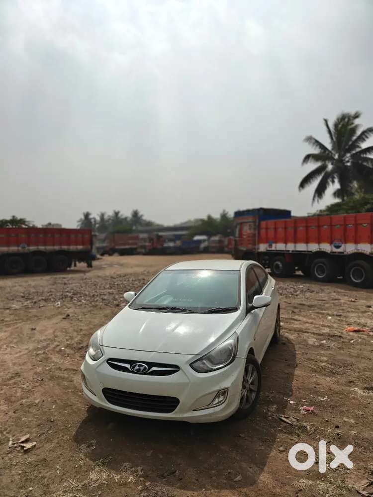 Hyundai Fluidic Verna 2013 Petrol 84000 Km Driven