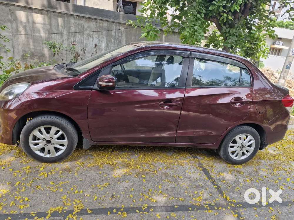 Honda Amaze 2013 Diesel Well Maintained
