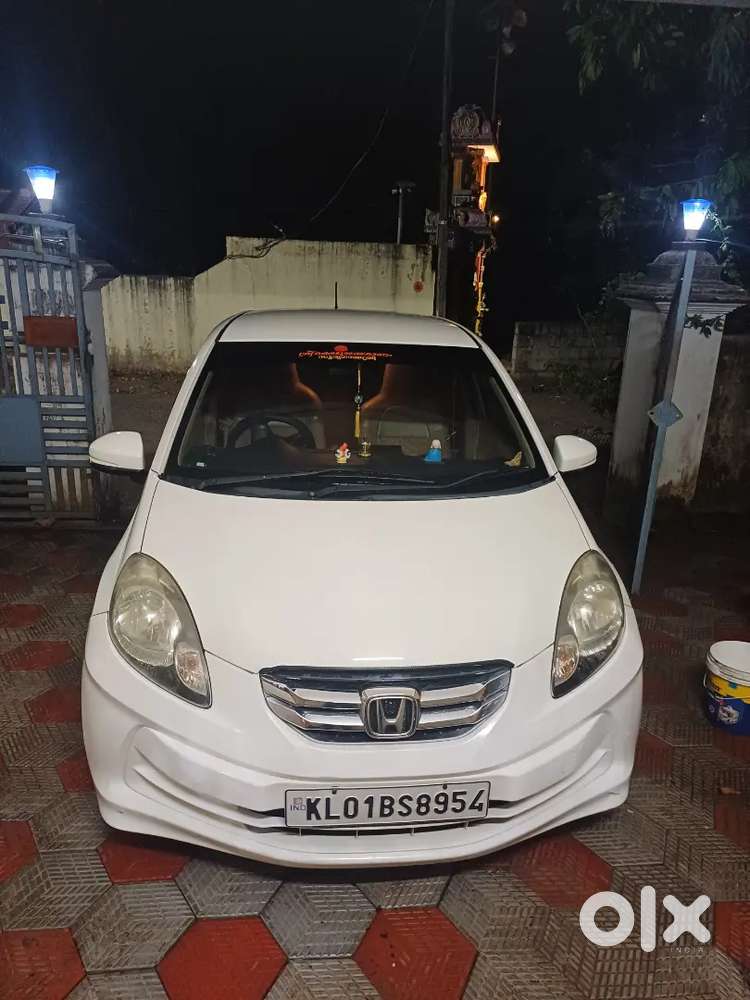 Honda Amaze 2015 Petrol 210000 Km Driven