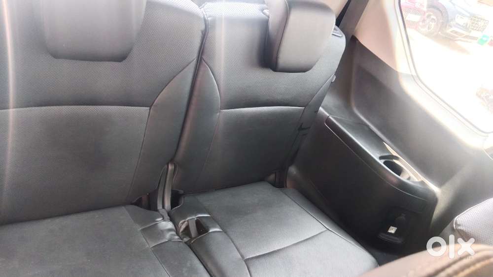 Maruti Suzuki Xl6 1.5 Alpha At, 2022, Petrol