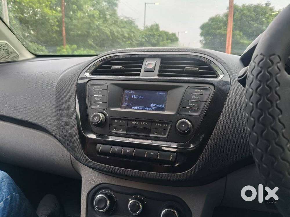 Tata Tiago Xz Opt, 2016, Petrol