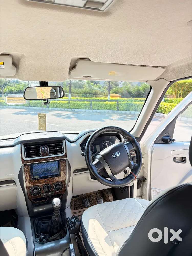 Mahindra Scorpio S6 Plus 2016