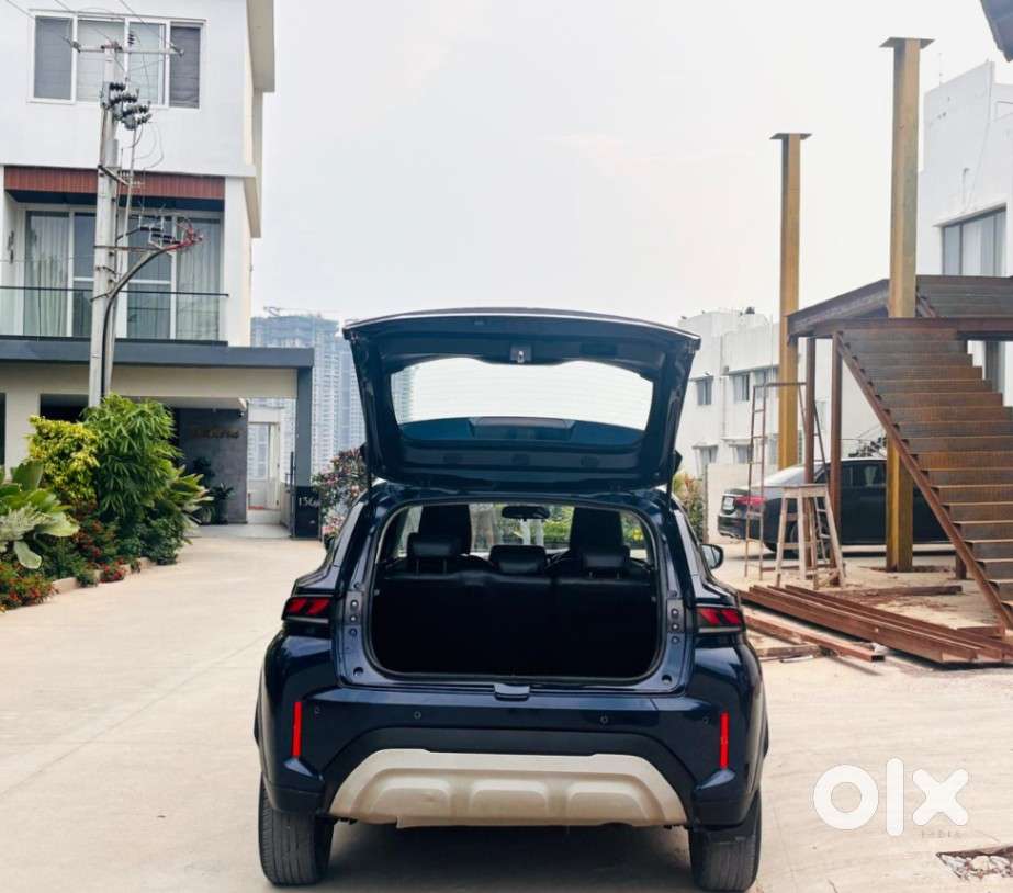 Maruti Suzuki Fronx Delta Plus 1.2l Mt, 2023, Petrol