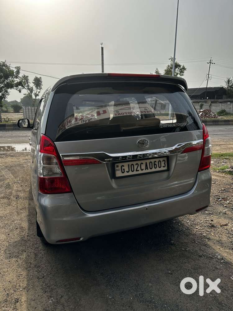 Toyota Innova 2.5 G (diesel) 8 Seater, 2015, Diesel