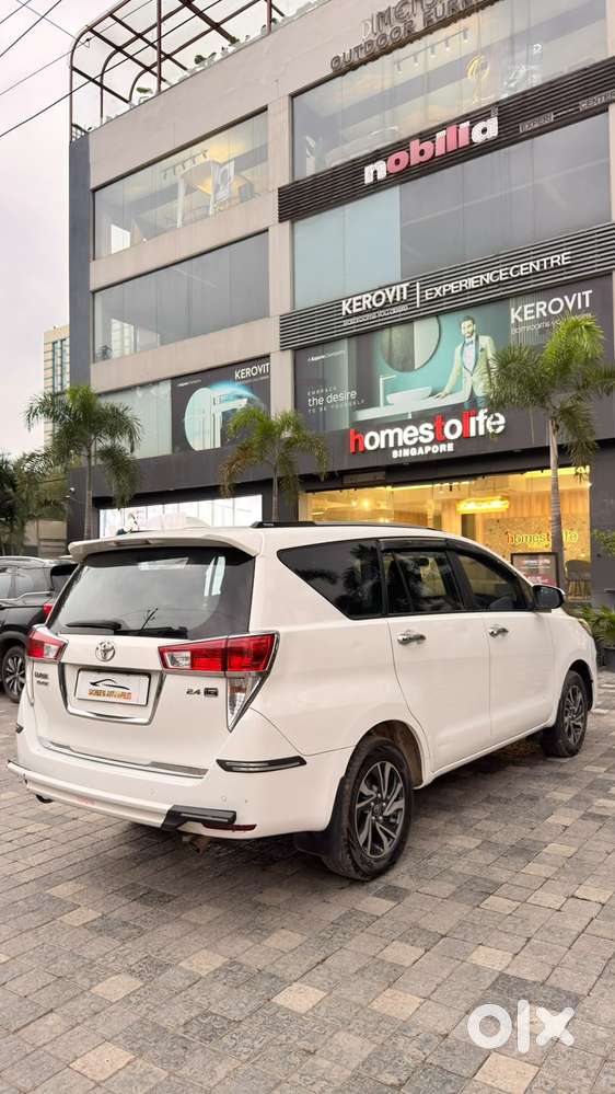 Toyota Innova Crysta 2.4 G Mt 8s, 2022, Diesel