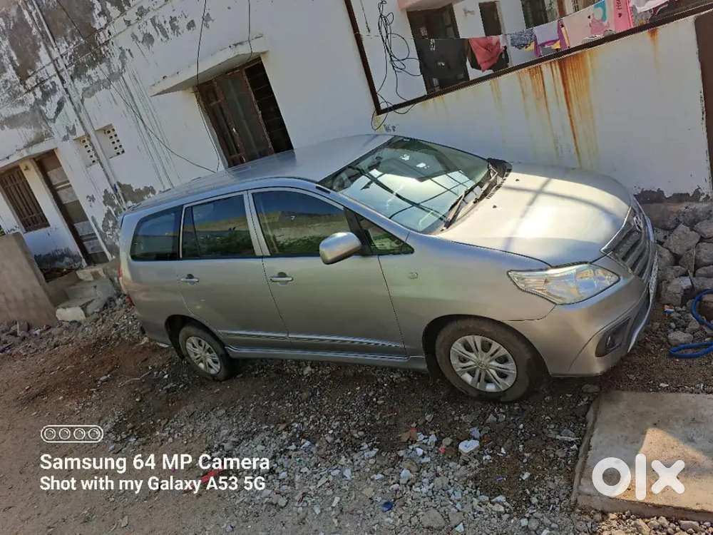 Toyota Innova 2015 Diesel 150000 Km Driven