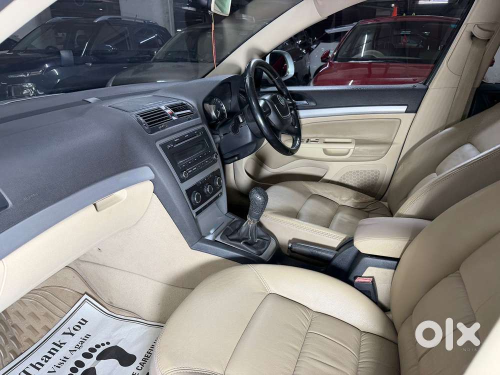 Skoda Laura 1.8 Tsi Ambiente, 2012, Petrol