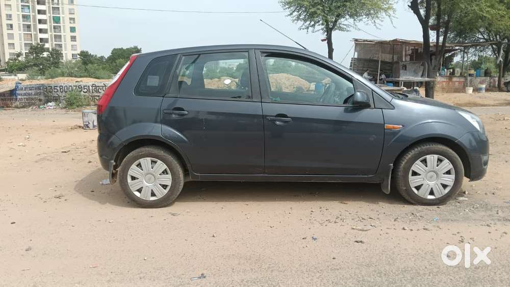 Ford Figo Petrol Zxi, 2011, Petrol