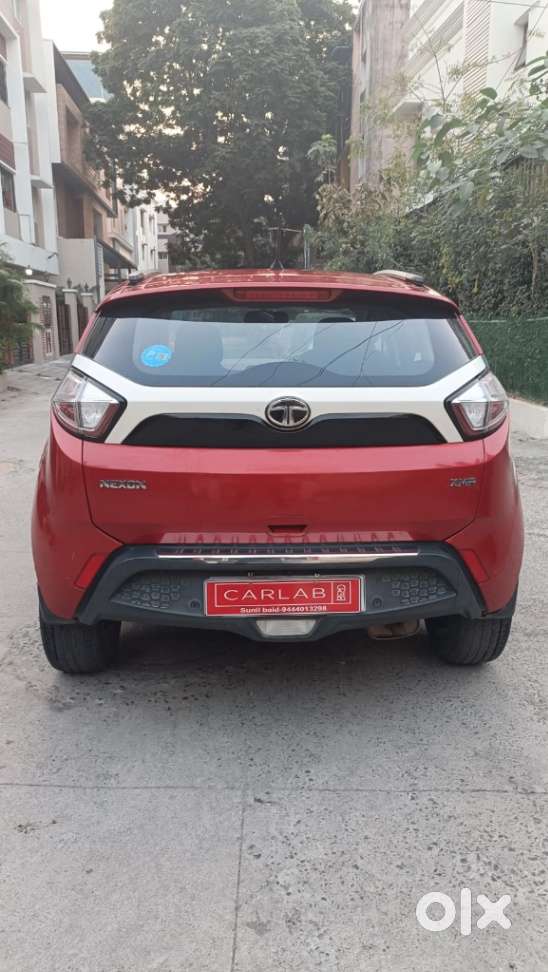 Tata Nexon 1.2 Revotron Xma Amt (s), 2019, Petrol