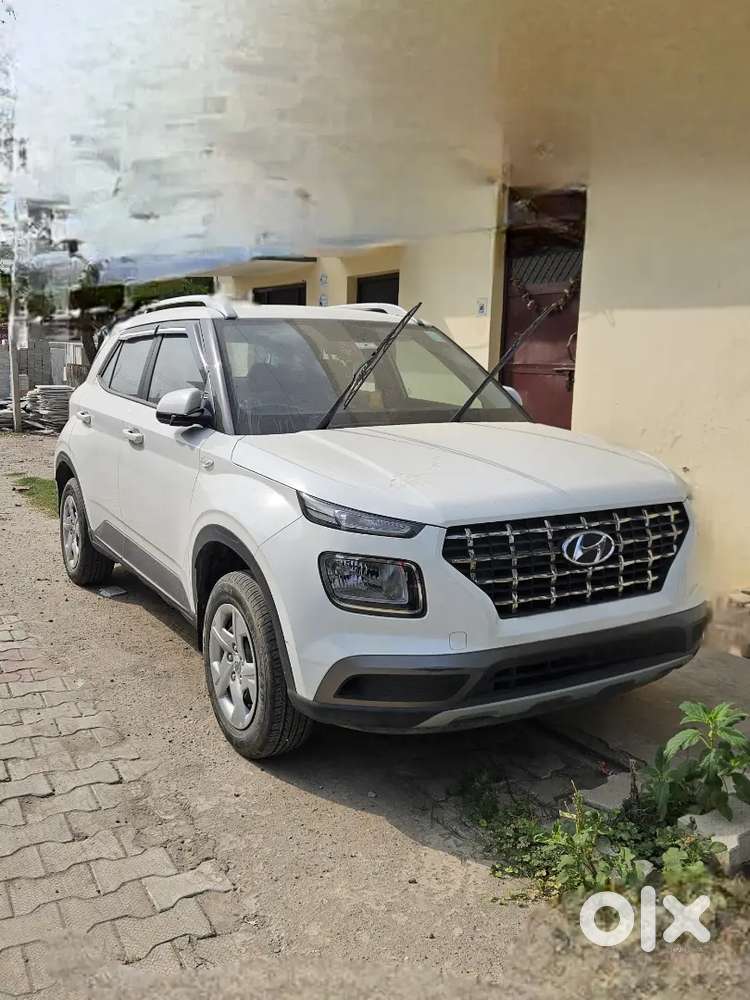 Hyundai Venue 1.2 S 2021 Manual