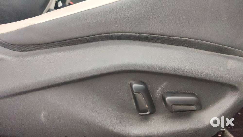 Volkswagen Taigun Topline 1.0 Tsi Mt (electric Seats), 2024, Petrol