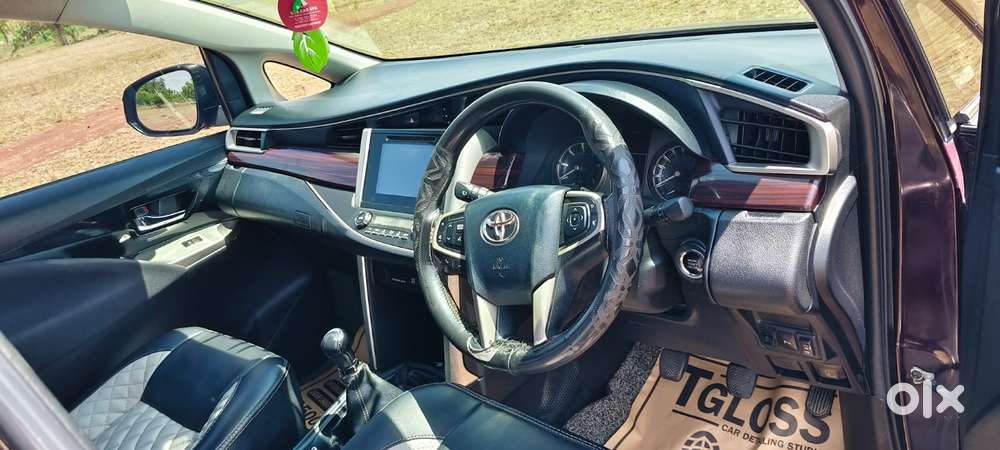 Toyota Innova Crysta 2.4 Vx Mt, 2017, Diesel