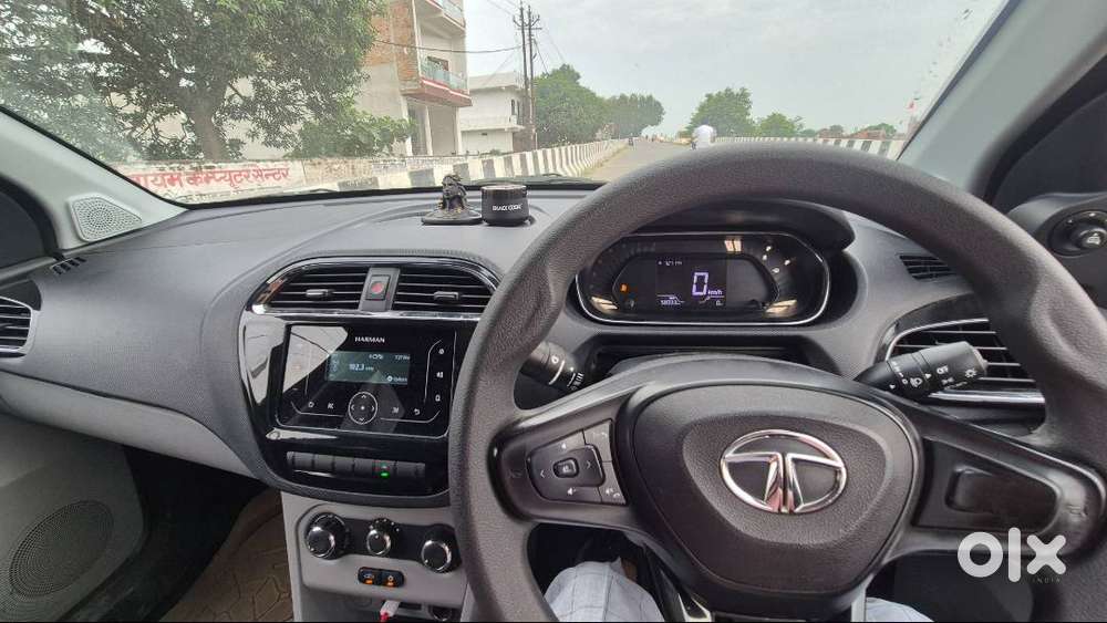 Tata Tiago Xt-icng 2023