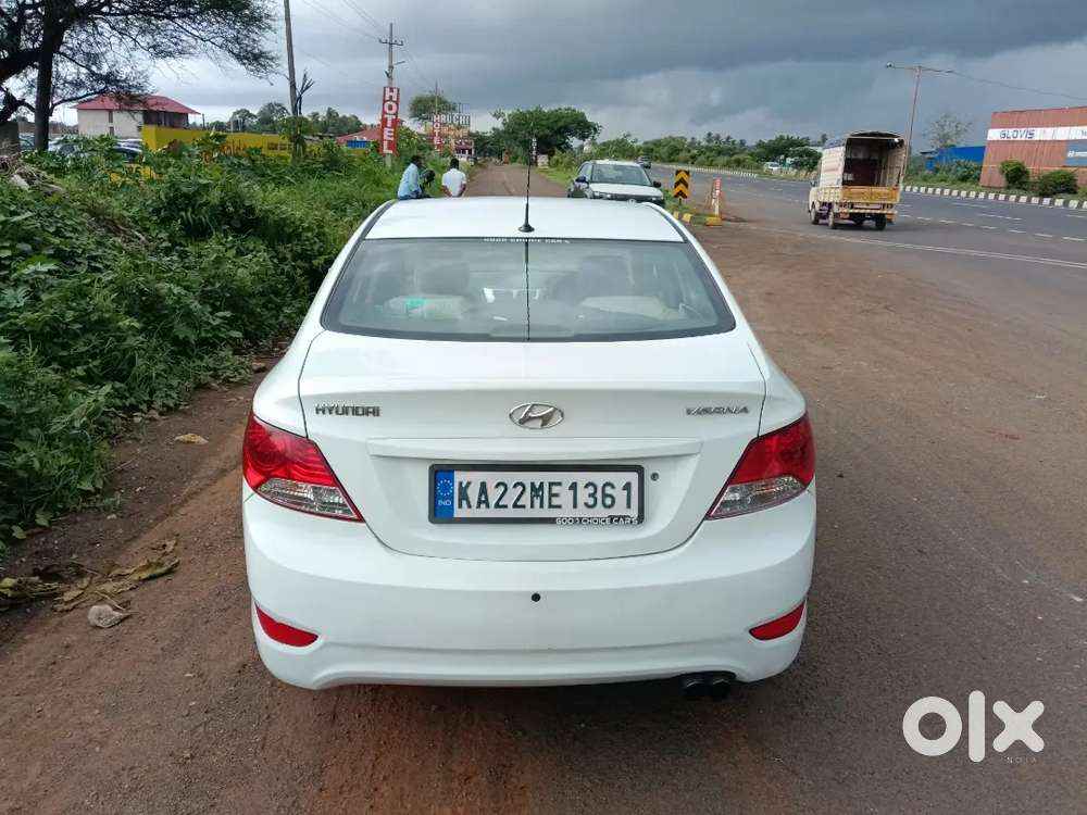 Hyundai Verna 1.4 E 2012