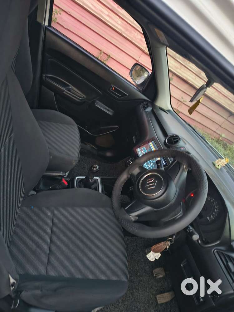 Maruti Suzuki Swift 1.2 Lxi (o), 2022, Petrol