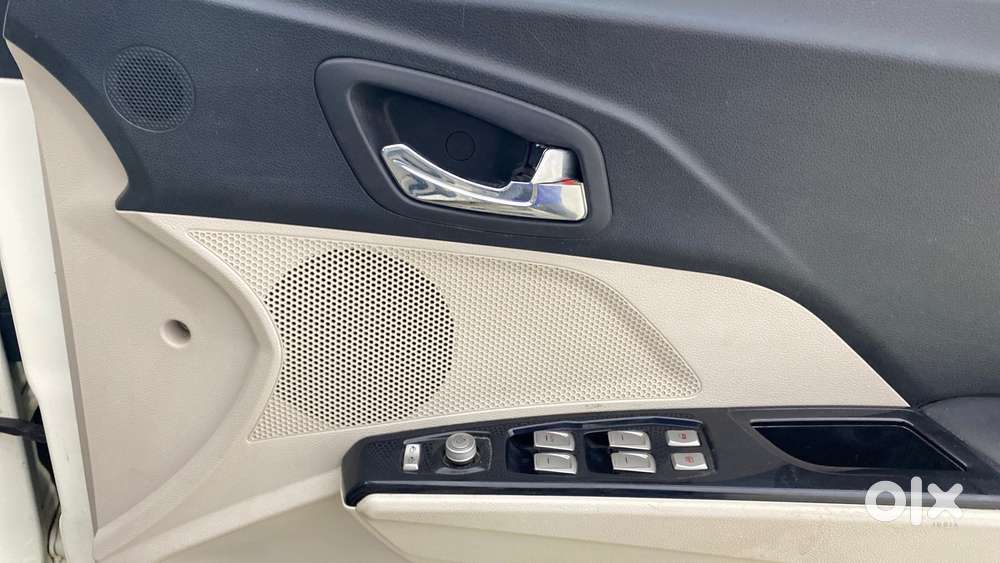 Mahindra Xuv300 W8 Option Diesel, 2022, Diesel