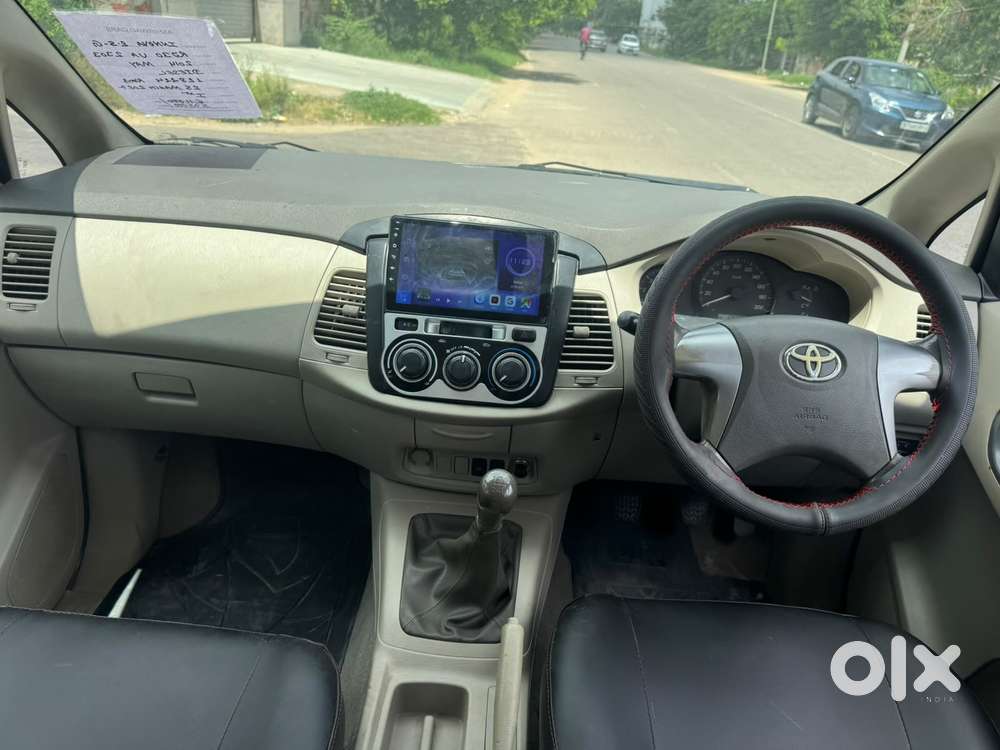 Toyota Innova 2.5 G (diesel) 8 Seater, 2014, Diesel