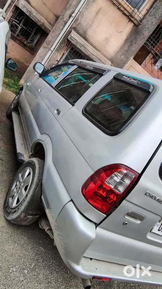 Chevrolet Tavera Neo 2012