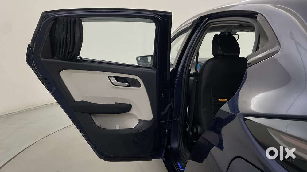 Tata Altroz 1.2 Xz Plus Petrol, 2022, Petrol