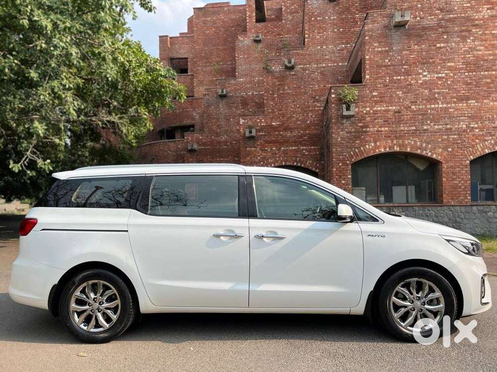Kia Carnival Limousine, 2021, Diesel