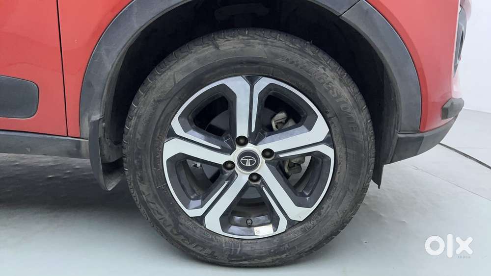 Tata Nexon 1.2 Revotron Xz Plus, 2023, Petrol