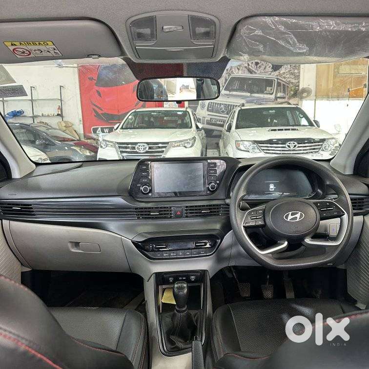 Hyundai I20 Sportz 1.2 Mt Dual Tone, 2024, Petrol