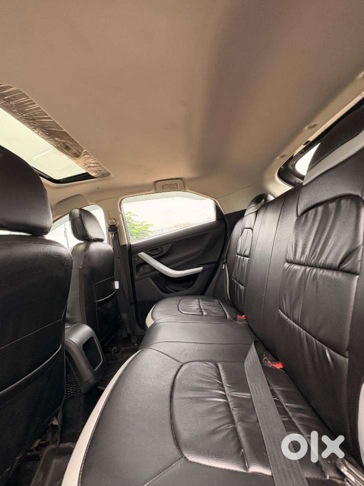 Tata Nexon 1.2 Revotron Xm (s), 2020, Petrol