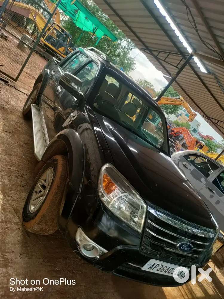 Ford Endeavour 2.5 2012