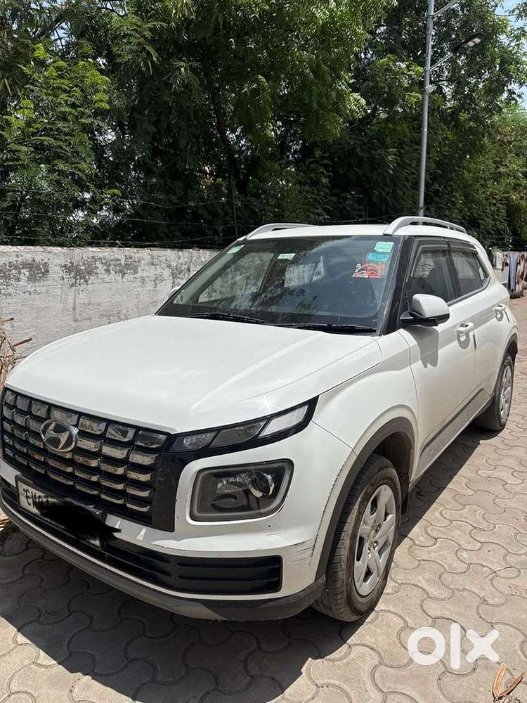 Hyundai Petrol Car 2022