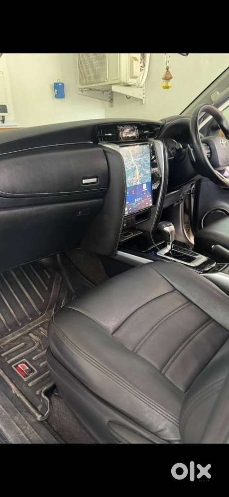 Toyota Fortuner Legender 4x2 At 2.8, 2024, Diesel