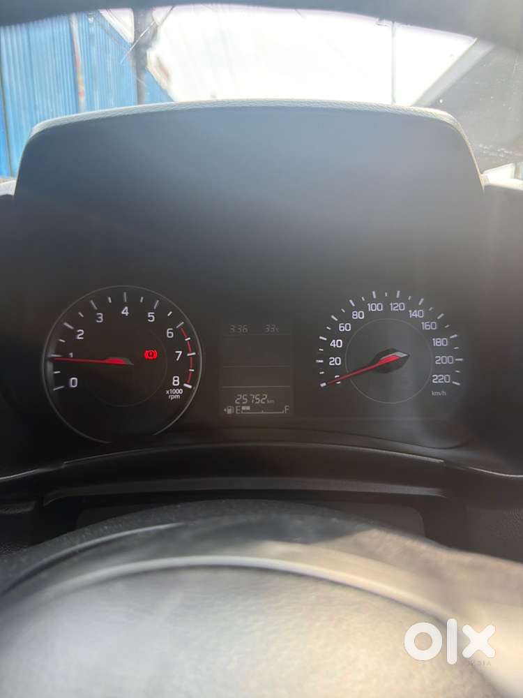Maruti Suzuki Swift Petrol 2024