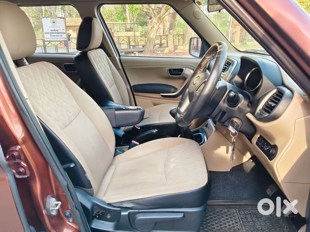 Mahindra Tuv 300 T10 Dual Tone, 2019, Diesel
