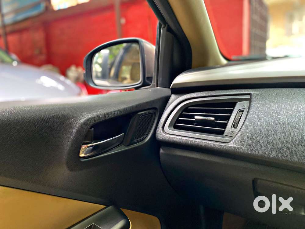 Honda City V At Sunroof I-vtec, 2016, Petrol