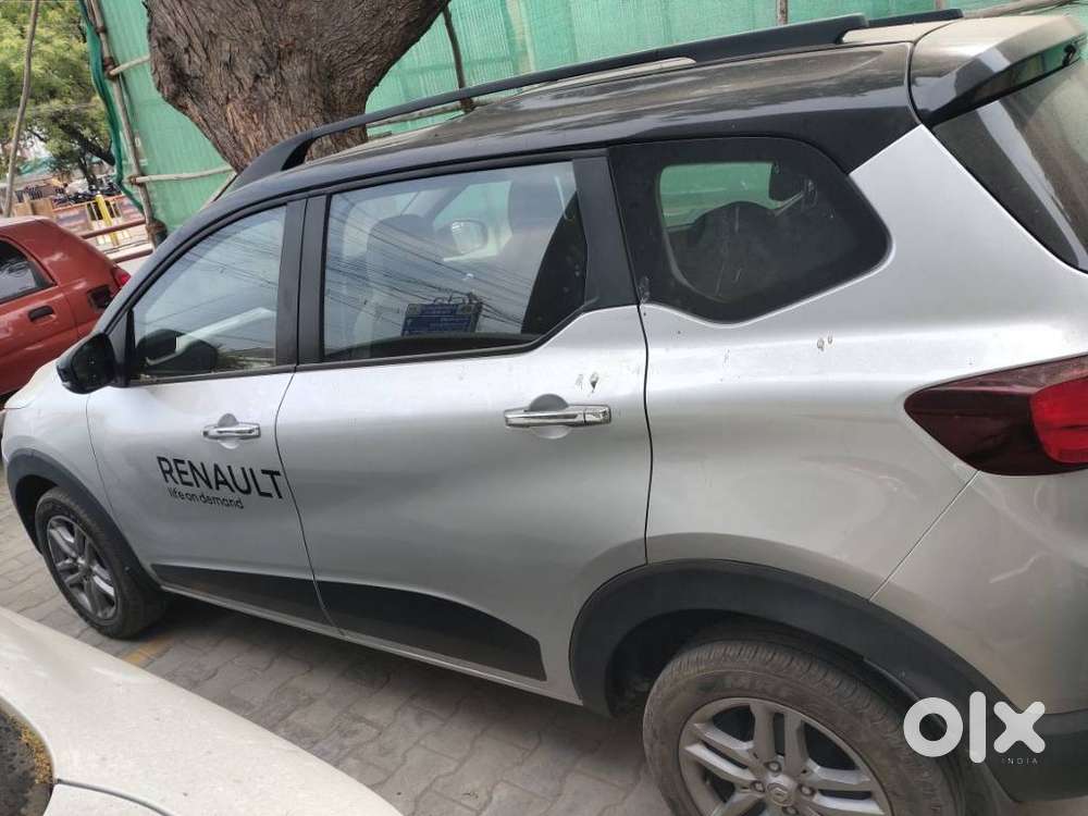 Renault Triber Rxz, 2024, Petrol