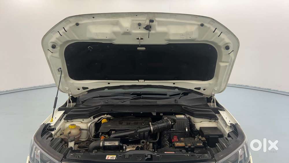 Mahindra Xuv300 W8 Amt Optional Diesel, 2023, Petrol