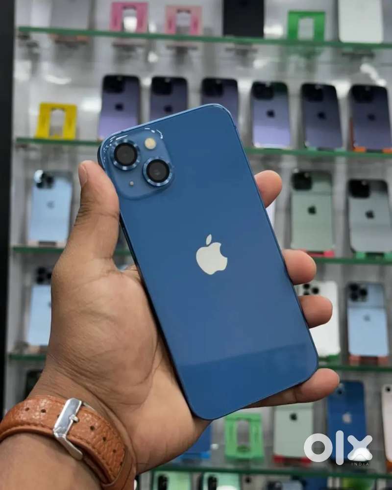 Get iPhone 13 second hand modal at genuine price in your budget.