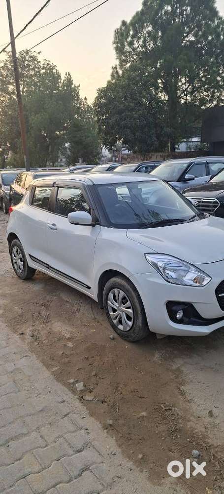 Maruti Suzuki Swift Vxi Glory Limited Edition, 2021, Petrol