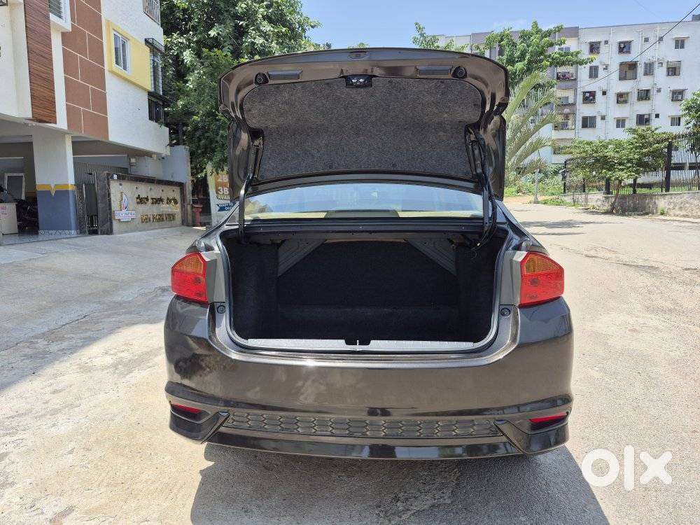 Honda City I-vtec V, 2017, Petrol