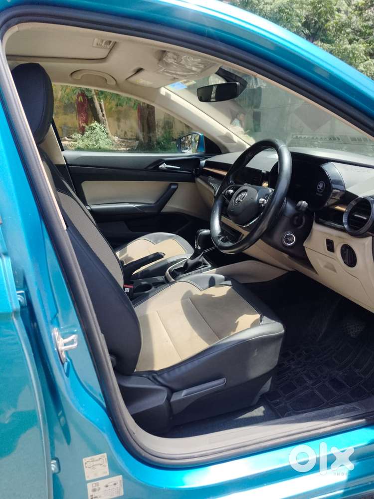 Skoda Slavia 1.0 Tsi Style, 2022, Petrol