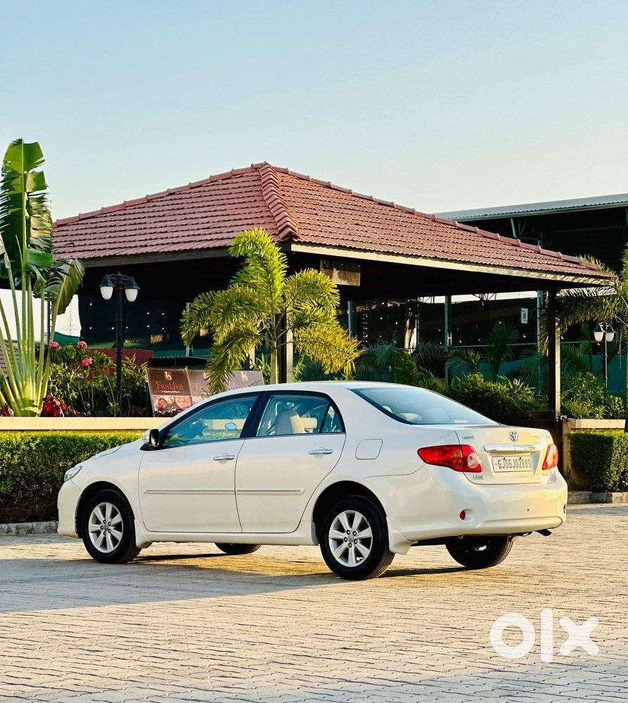 Toyota Corolla Altis 2010-2013 G, 2010, Petrol