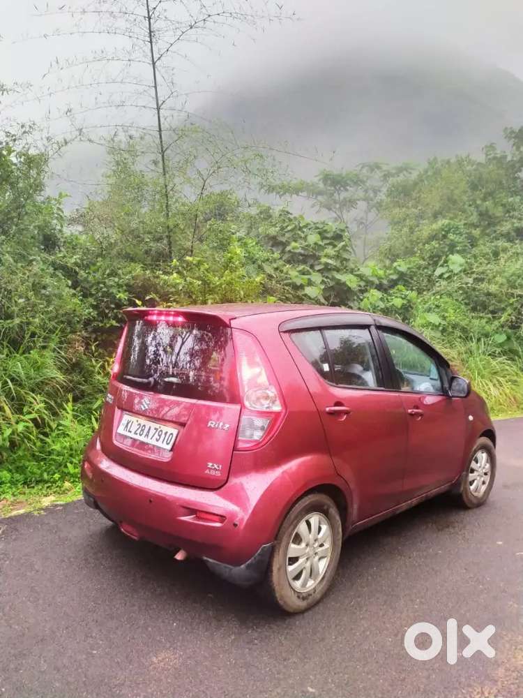 Maruti Suzuki Ritz 1.2 Zxi 2012